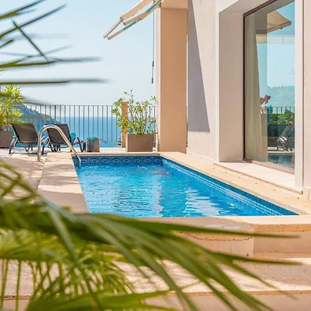 In Port De Sller Mit Privatem Pool Und Traumblick Auf Den Hafen Und * Puerto de Sóller